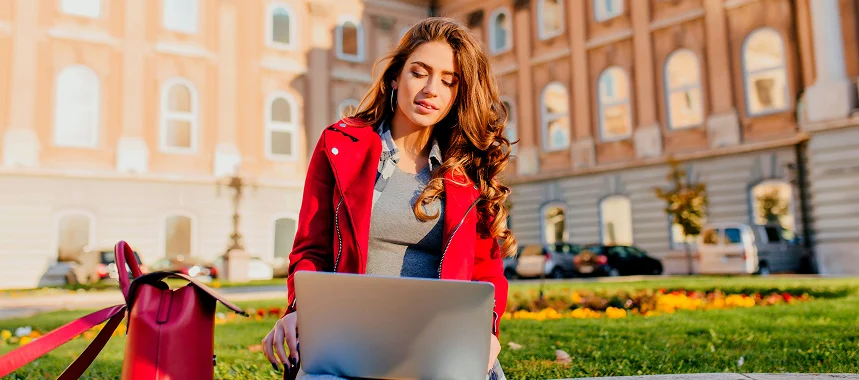 How to Improve Focus and Productivity in Online Classes